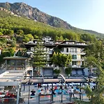 Marine Hotel 4*